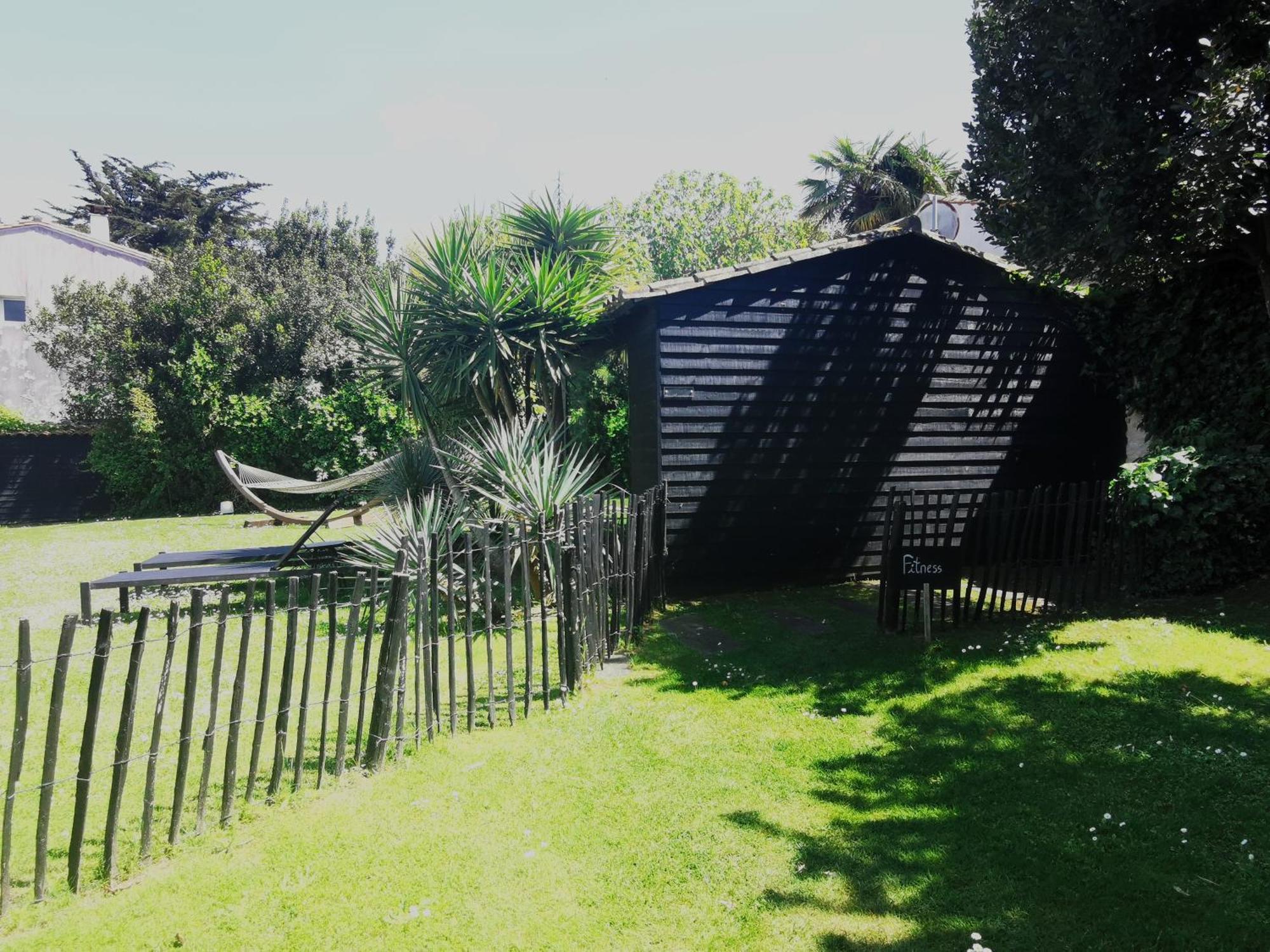 Hotel Le Clos Saint-martin & 4*